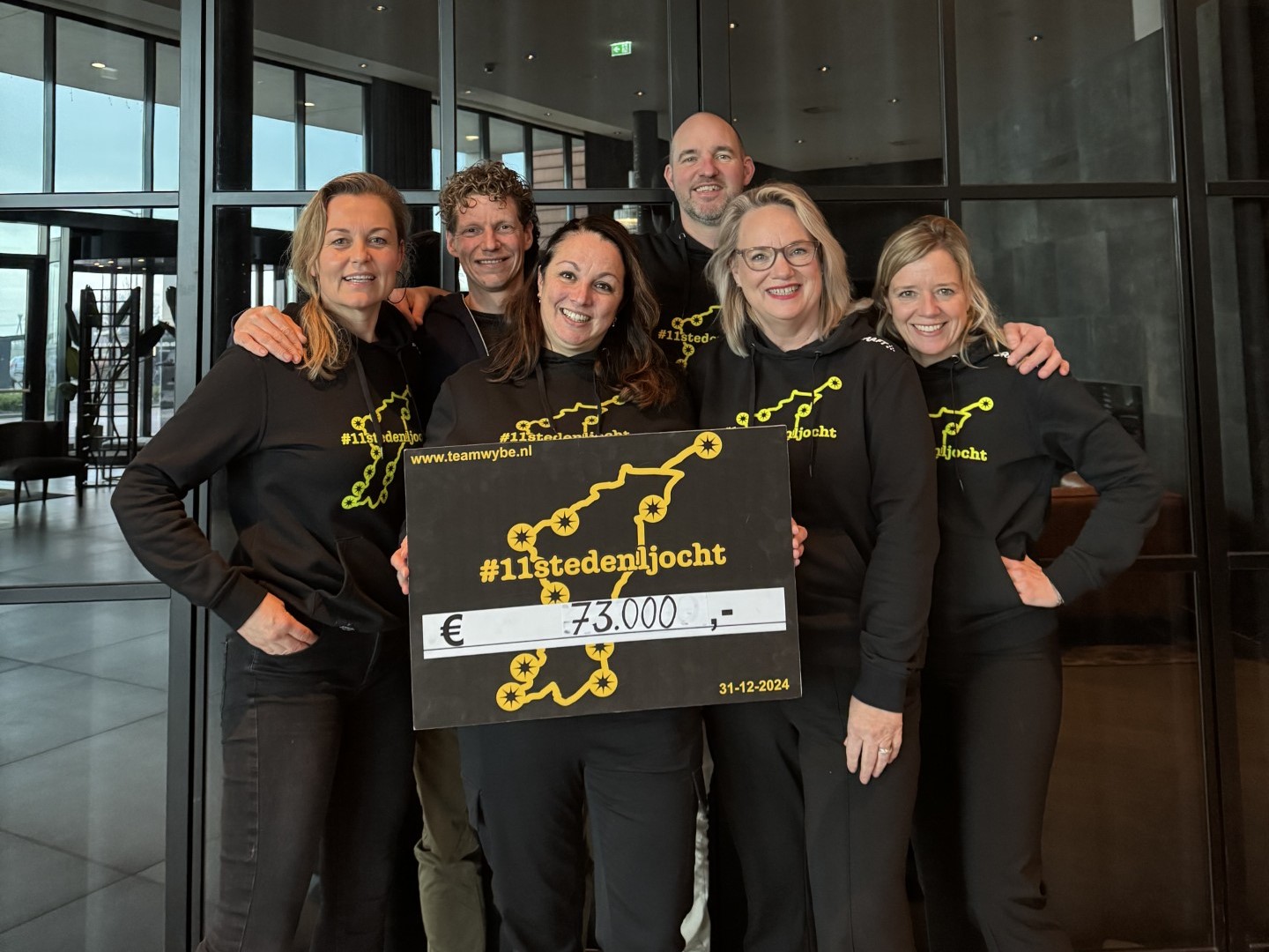 Team Wybe met cheque na 11StedenLjocht